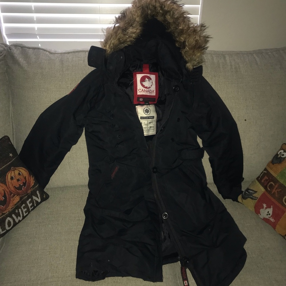 Beautiful Canada weather jacket